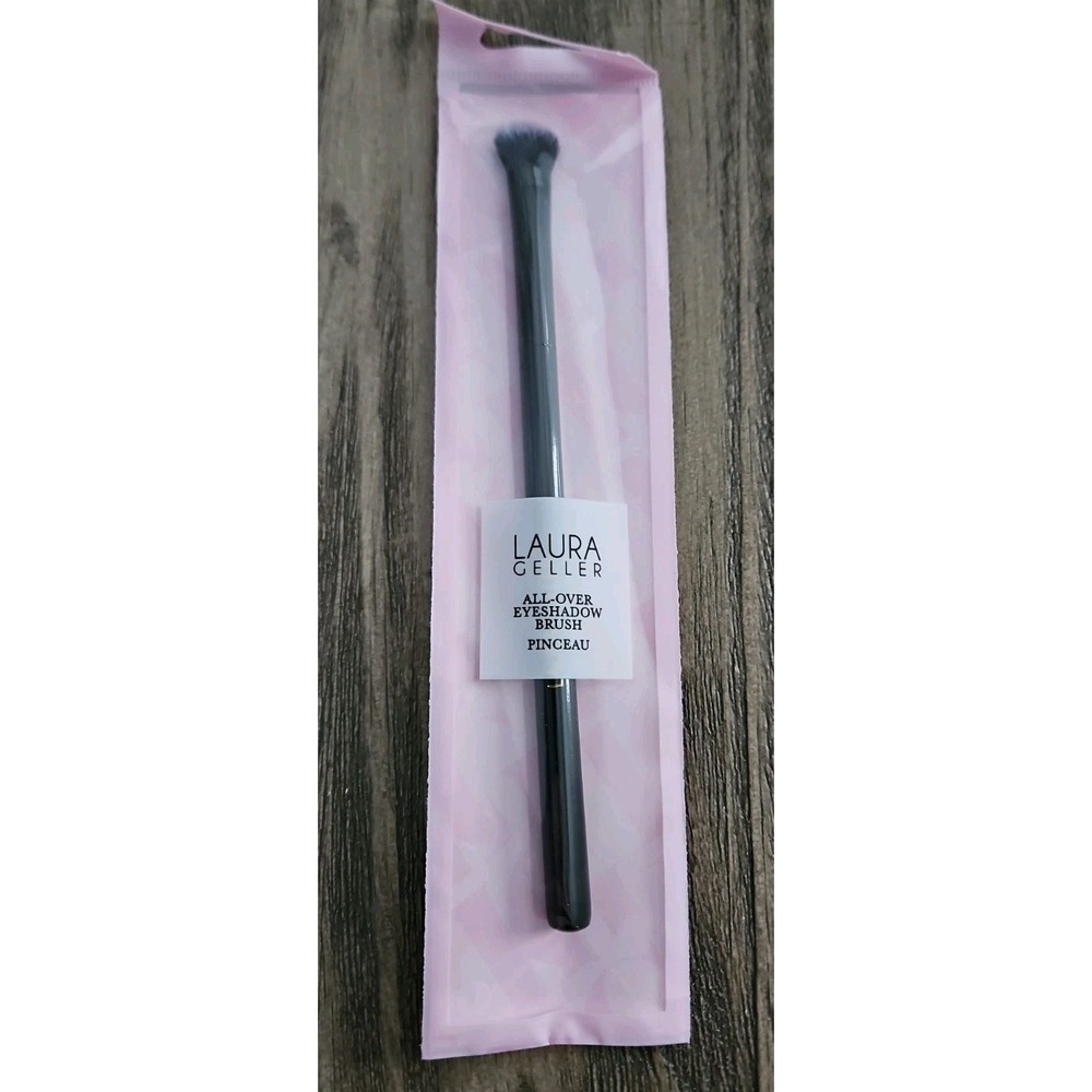 Laura Geller All Over Eyeshadow Brush New Sealed
